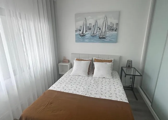 Madeira At Cliff * Santa Cruz (Madeira)